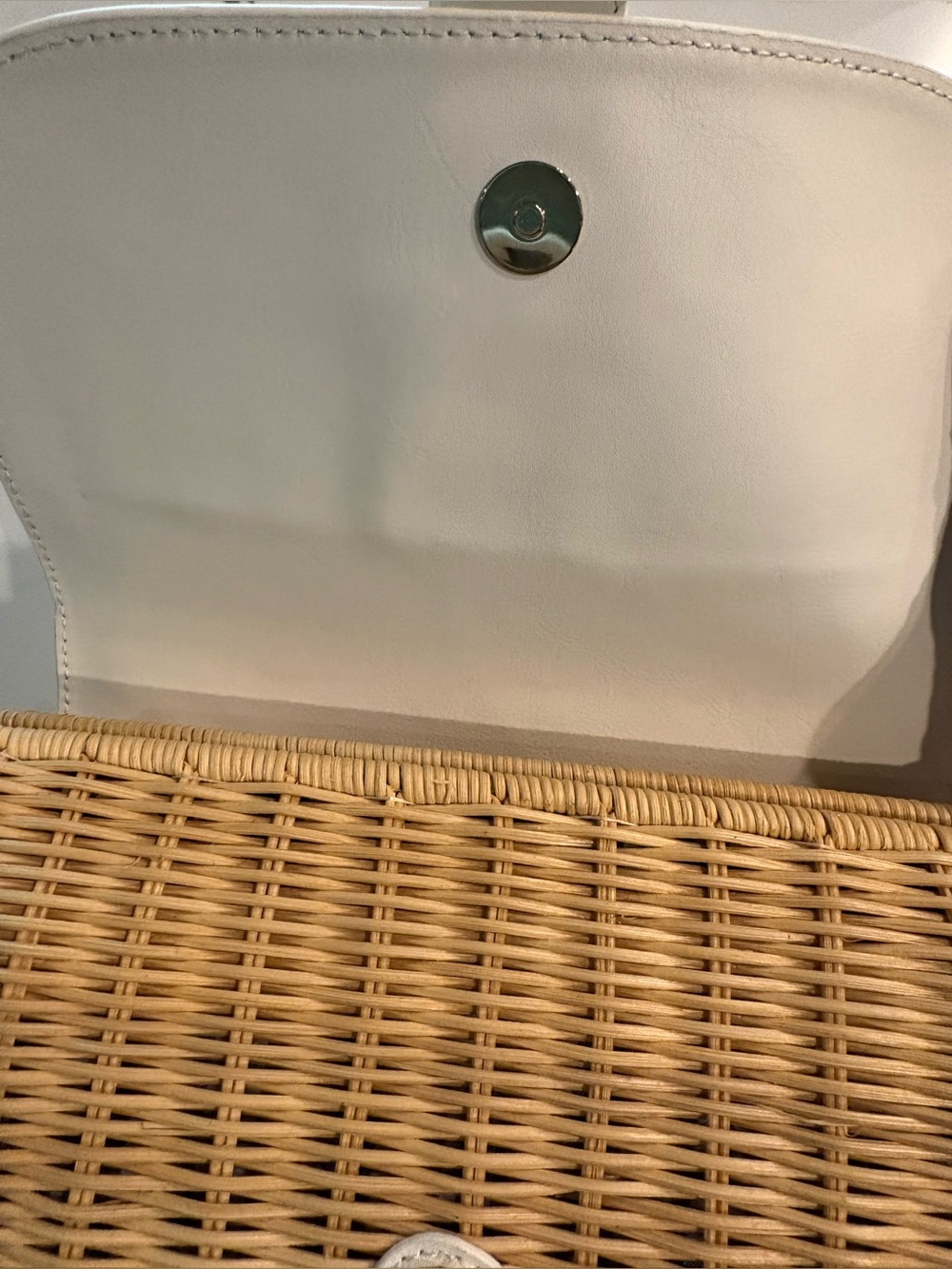 Talbots White Leather and Rattan Shoulder Bag - Picture 7 of 16